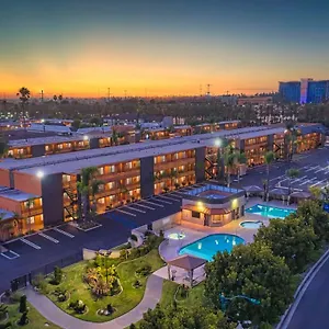 Western Stovall's 3*, Anaheim Estados Unidos