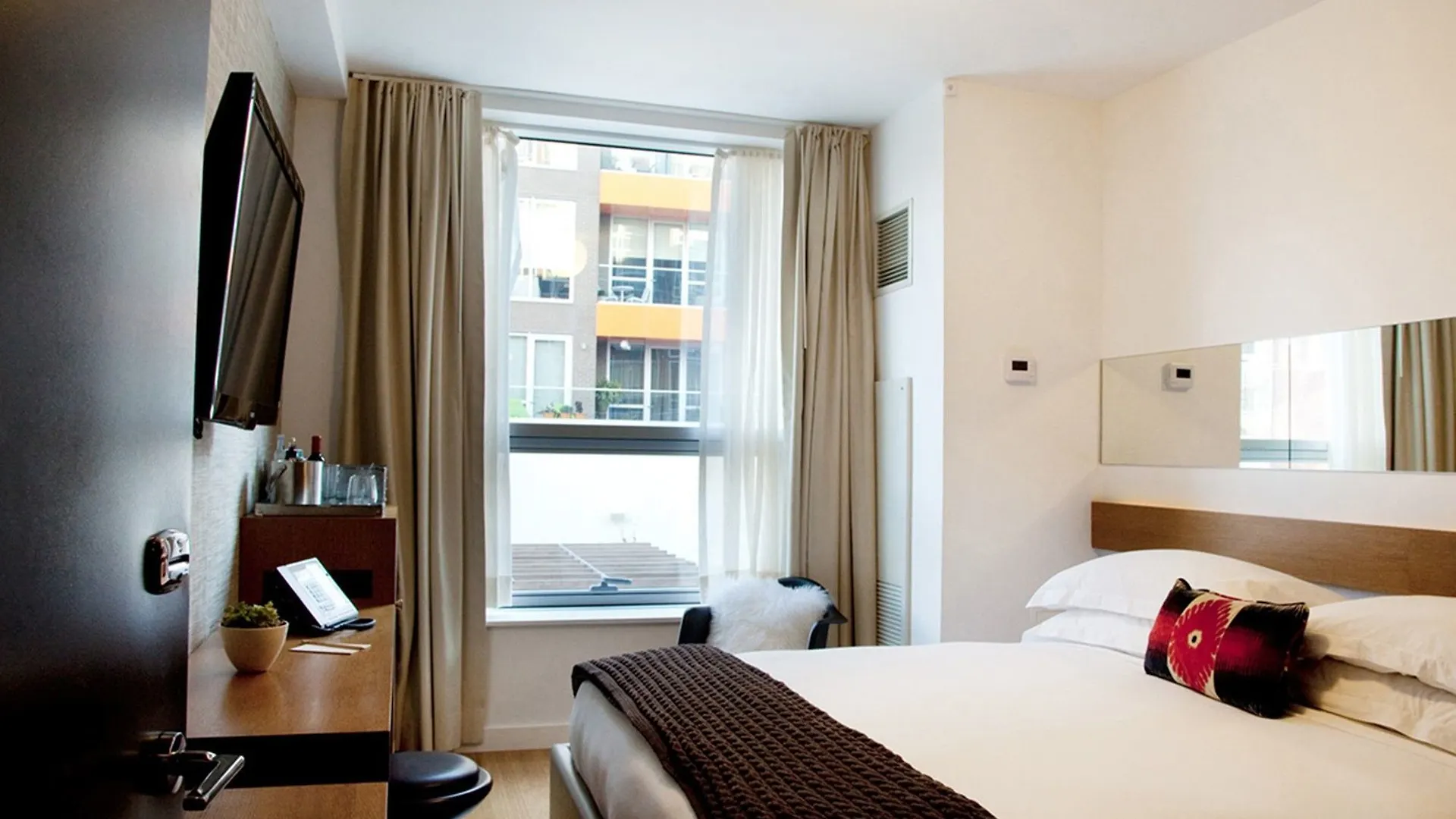 **** Hotel Coda Williamsburg New York United States